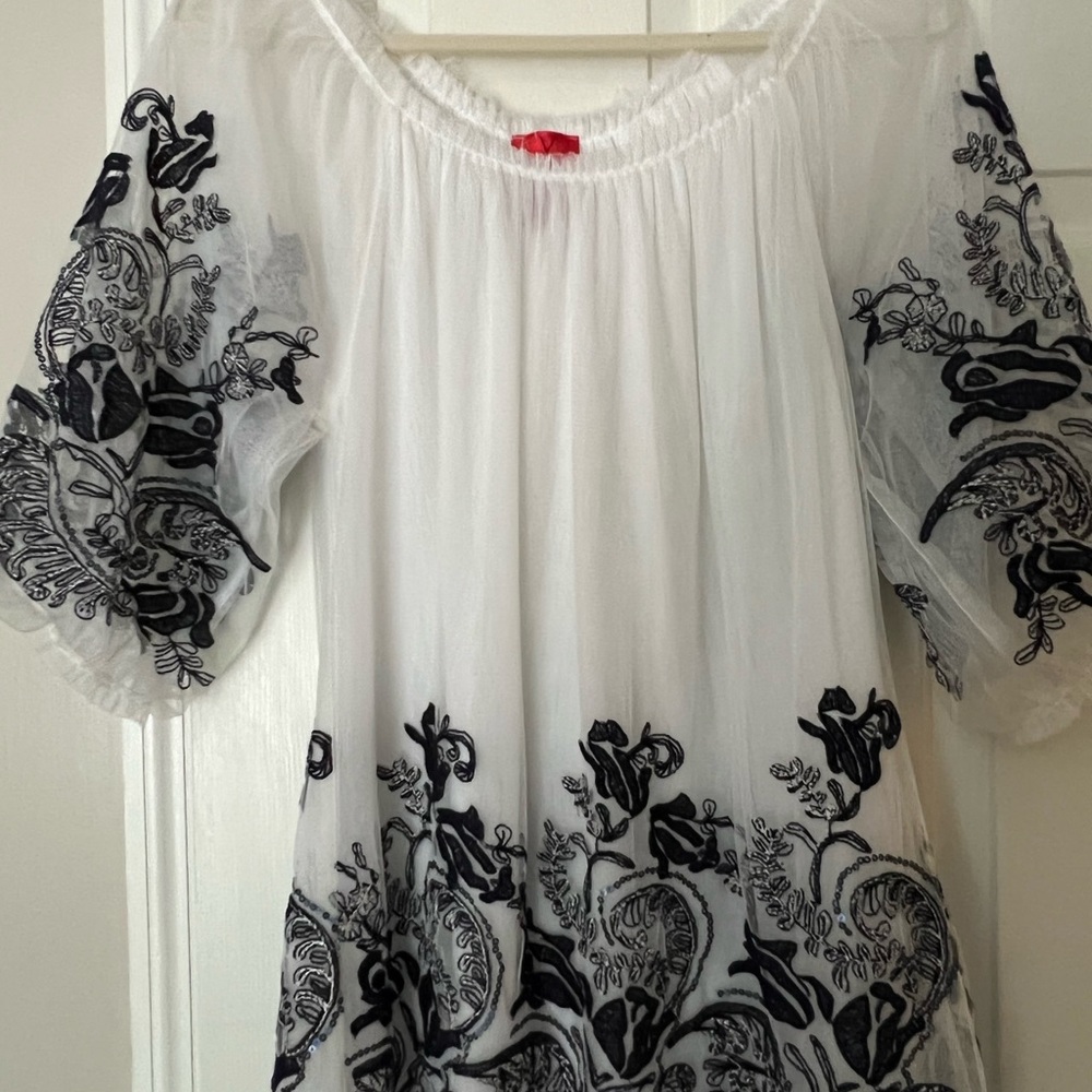 Small Cristina tool layered top